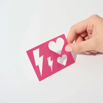 pochoir_coeur_main